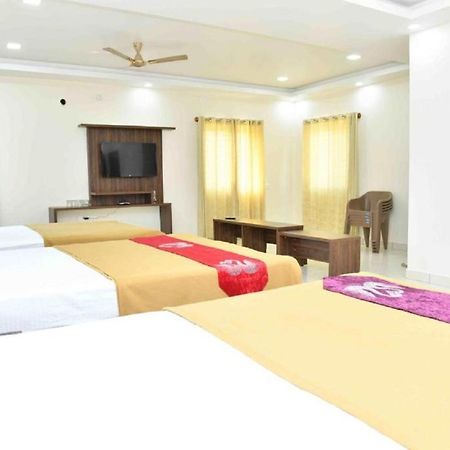 Ssr Residency Hotel Mandya Exterior photo