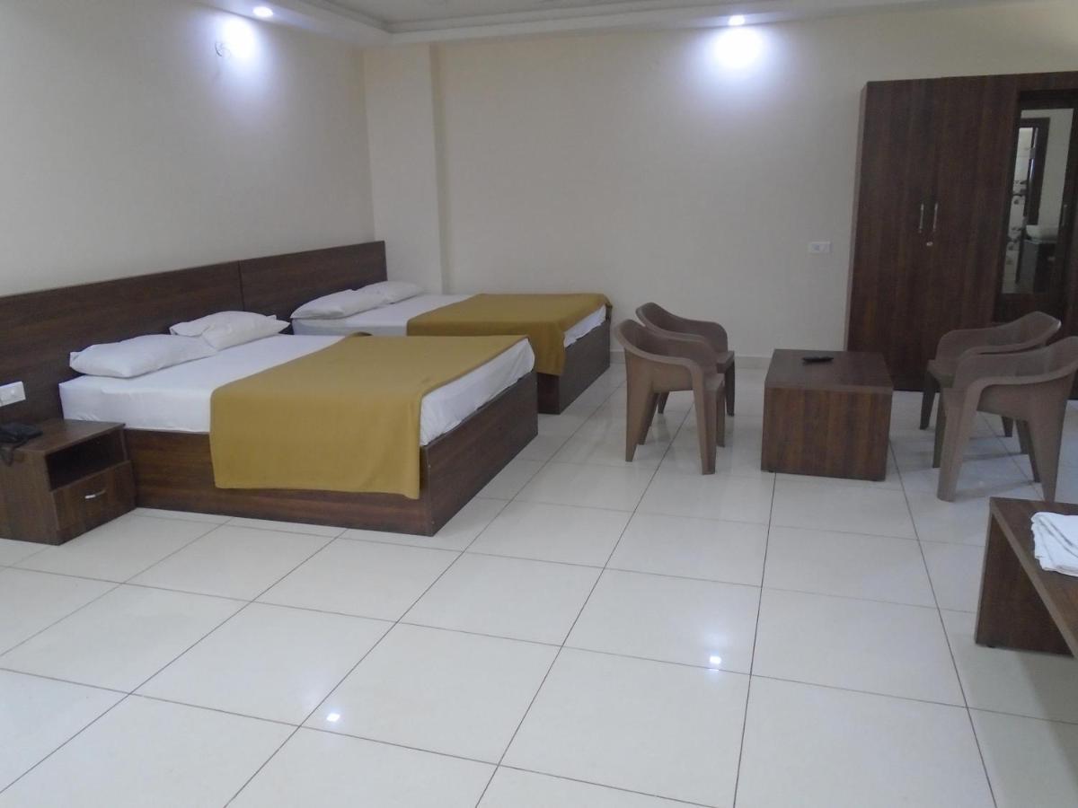 Ssr Residency Hotel Mandya Exterior photo
