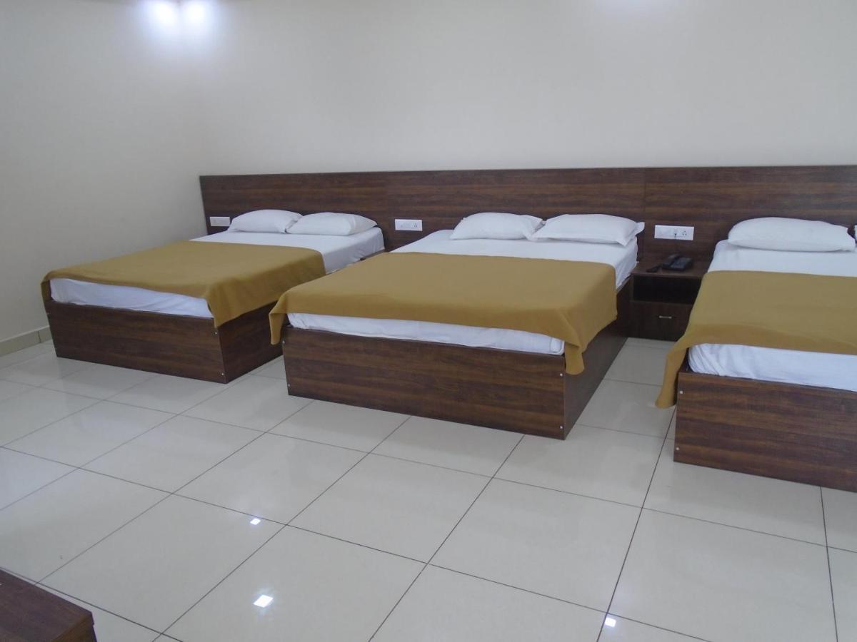 Ssr Residency Hotel Mandya Exterior photo